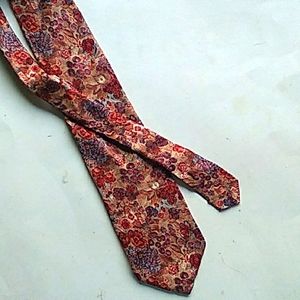 Pierre Cardin silk tie